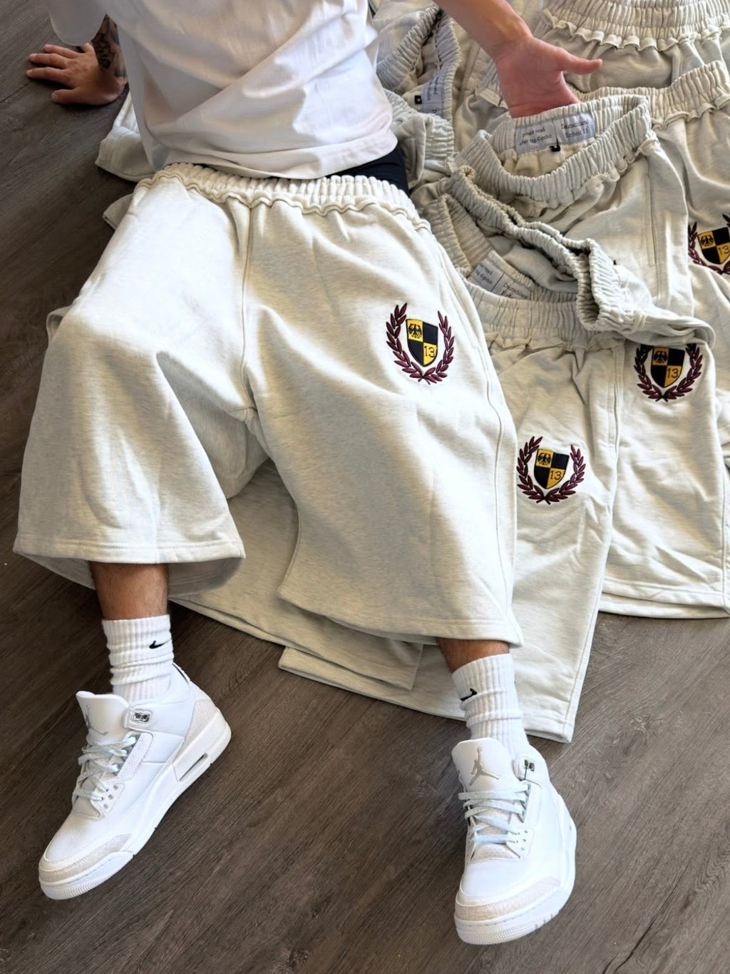 Badge Long Shorts