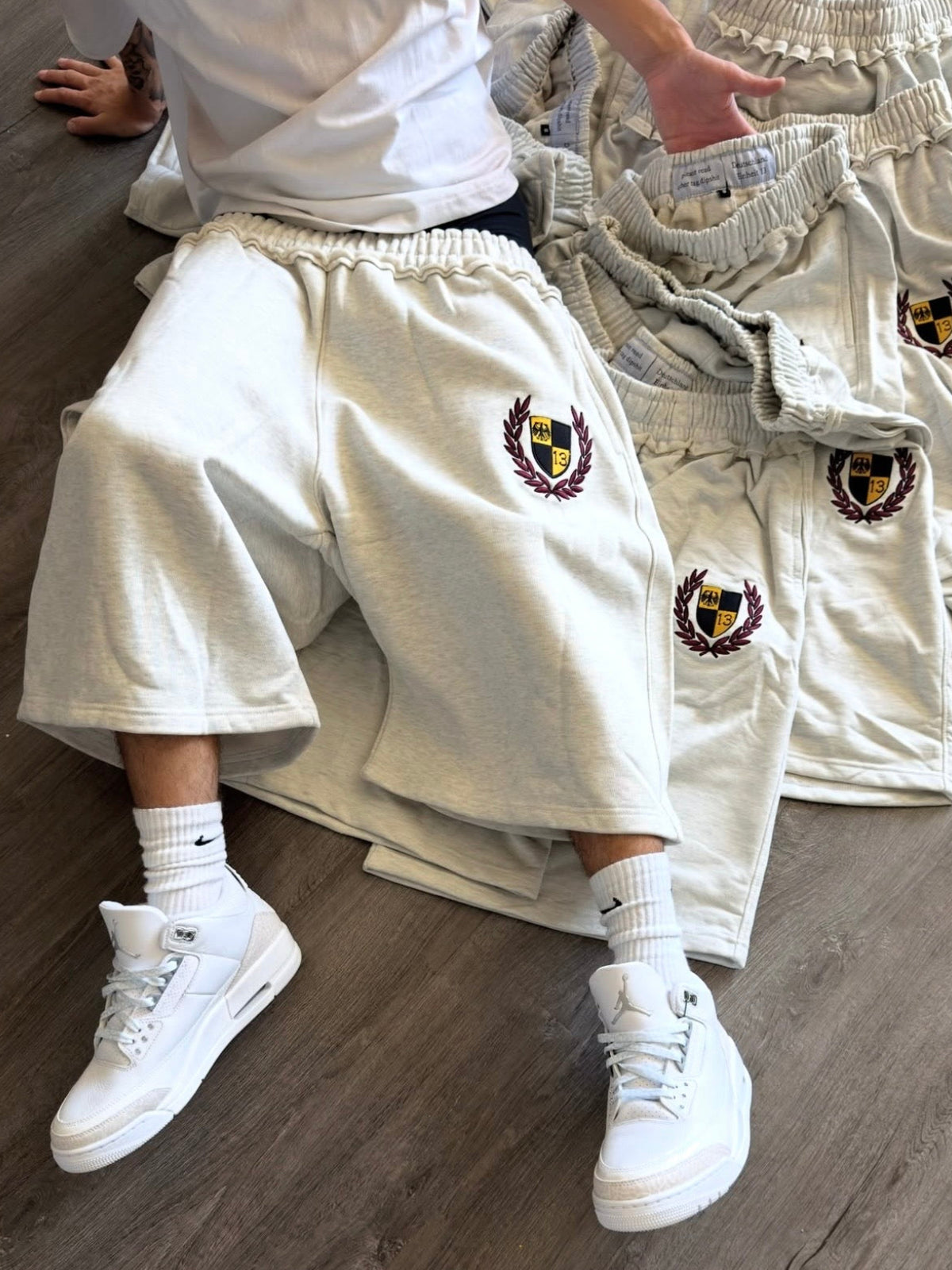 Badge Long Shorts